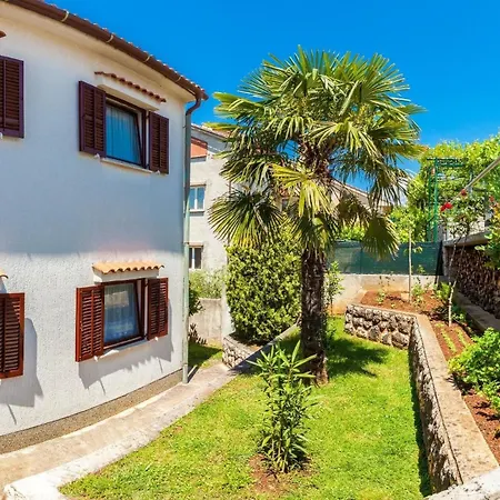 Apartment Fuer 2 Personen Ca 36 Qm In Njivice, Kvarner Bucht Krk Njivice